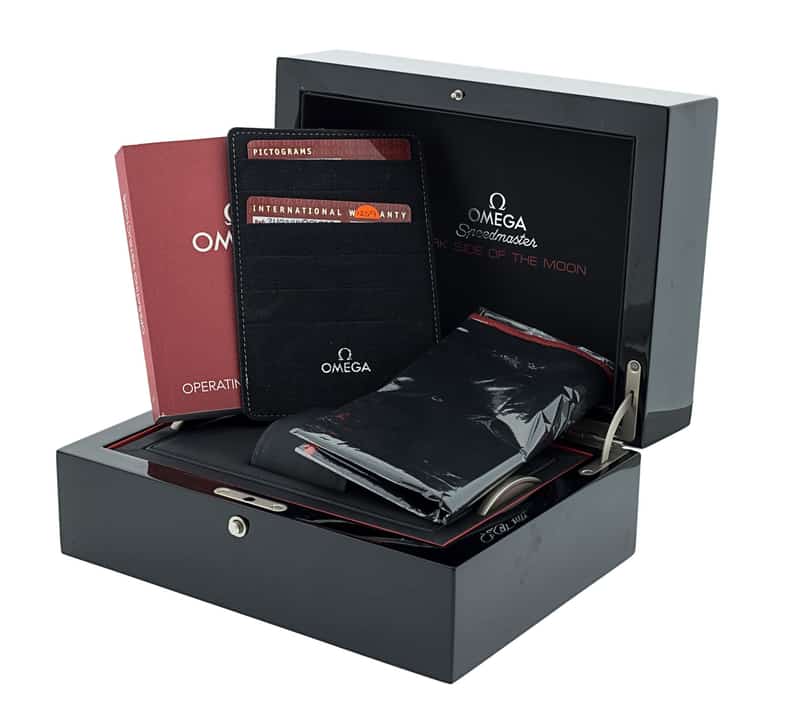 Omega Speedmaster Dark Side of the Moon 311.92.44.51.01.003
